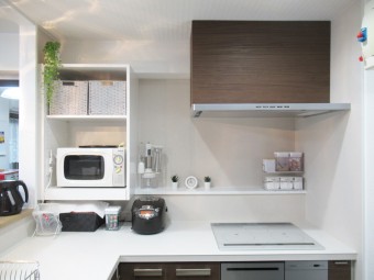 開口部を広げ美しい表情の明かりで心地よい空間に　新宿区Y様邸